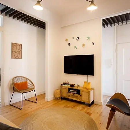 Graca Retreat | Spacious 2br In Апартаменты Лиссабон