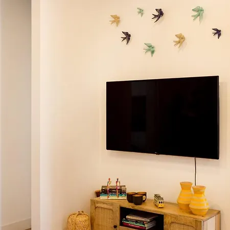 Graca Retreat | Spacious 2br In Апартаменты Лиссабон