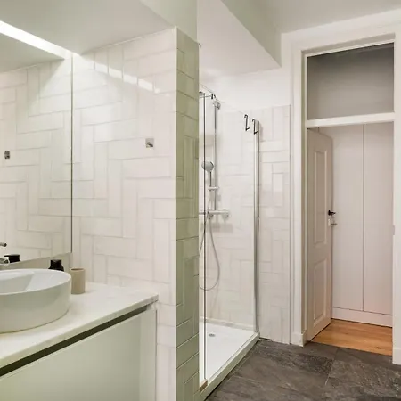 Graca Retreat | Spacious 2br In Апартаменты